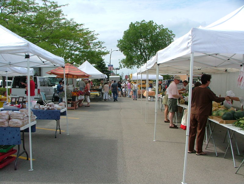 洋楽 farmers market Downtown Oshkosh Farmers Market