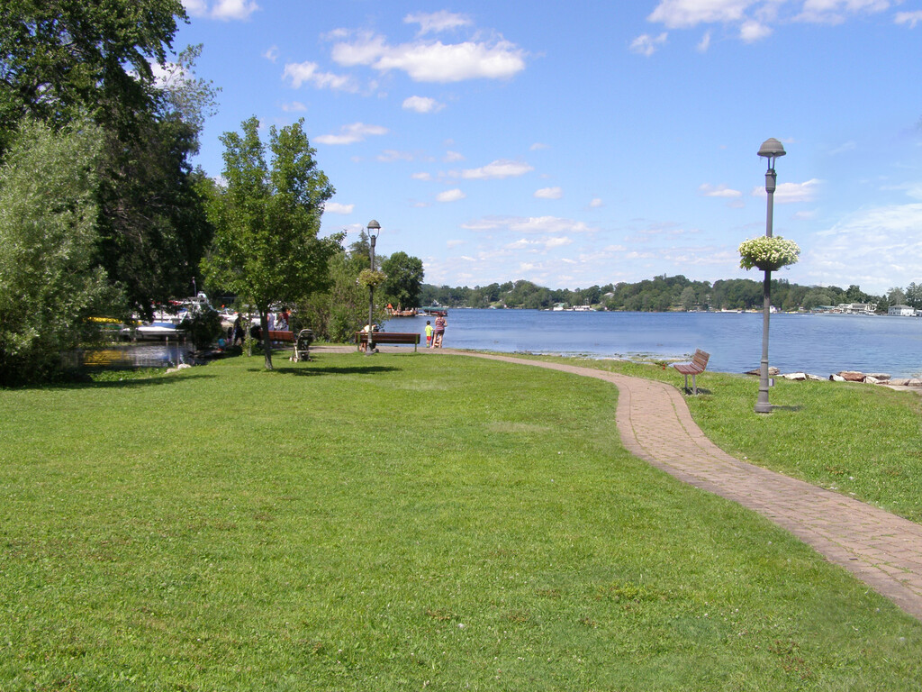 Carmel Farmers' Market at Lake Mahopac