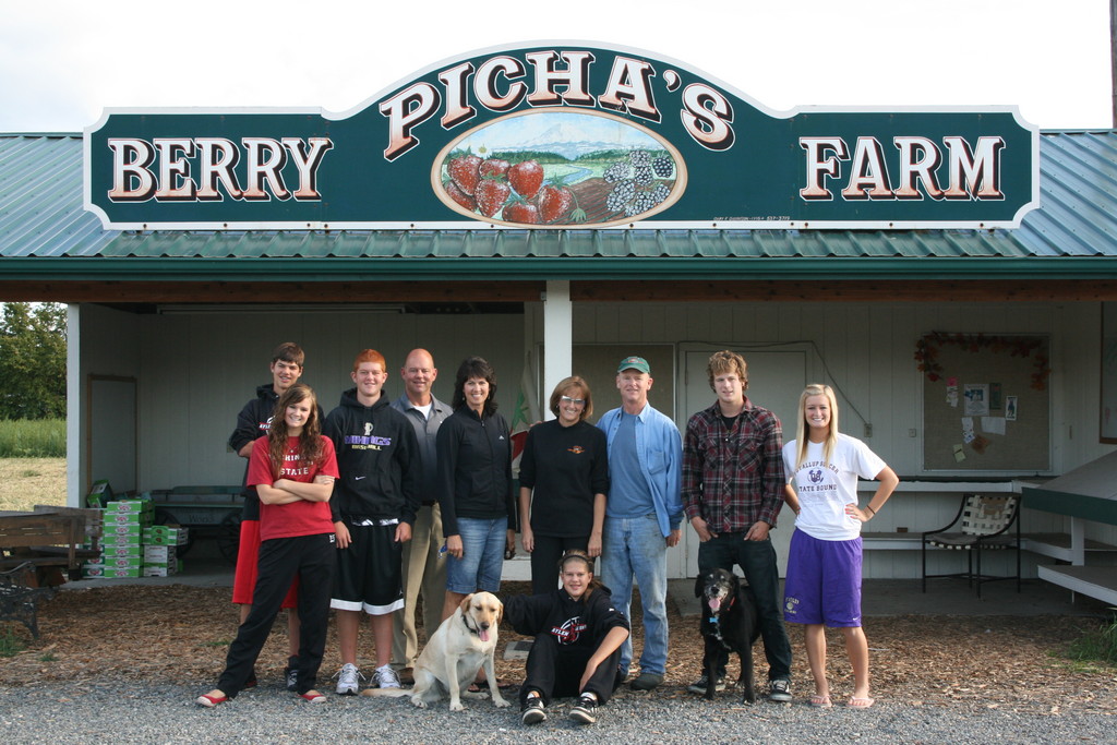 Pichas' Berry Farm and Pumpkin Patch (LLC)